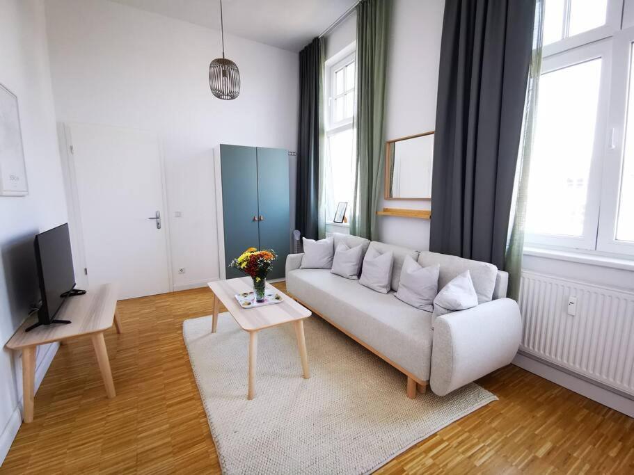 Sc 07 By Rockchair L Superhost Status L 2,5 Bedrooms Boxspringbeds Balcony Elevator Welcomes You! Berlin