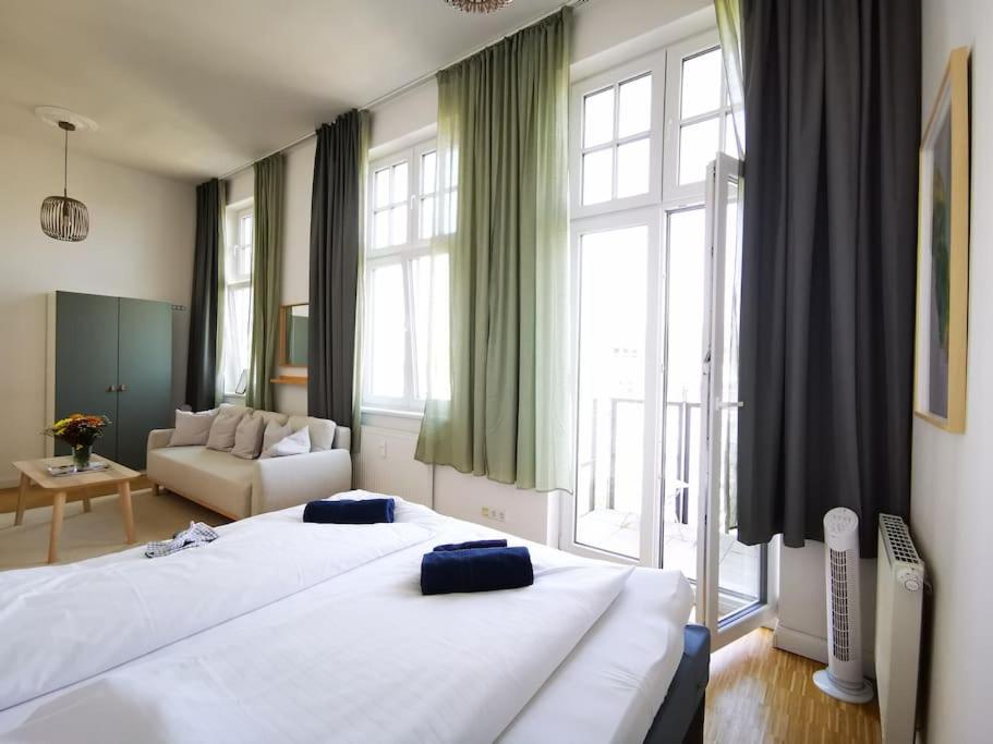 Apartment Sc 07 By Rockchair L Superhost Status L 2,5 Bedrooms Boxspringbeds Balcony Elevator Welcomes You!