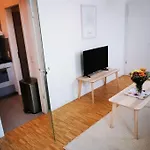 Sc 07 By Rockchair Apartments L Superhost Status L 2,5 Bedrooms Boxspringbeds Balcony Elevator Welcomes You!