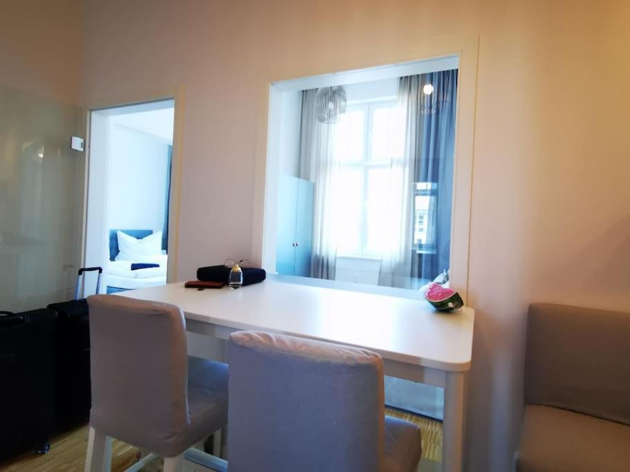 Sc 07 By Rockchair L Superhost Status L 2,5 Bedrooms Boxspringbeds Balcony Elevator Welcomes You! Appartamento