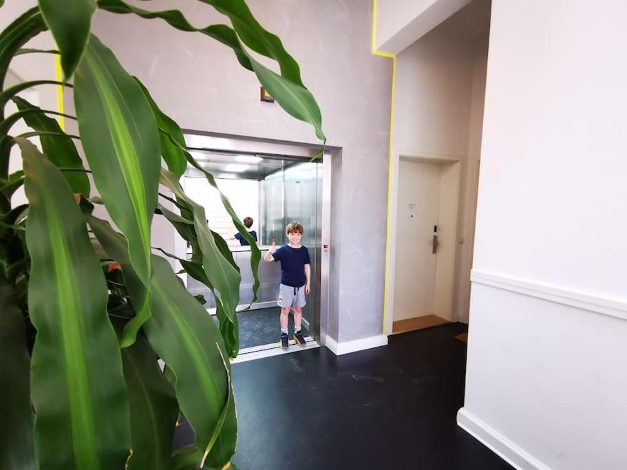 Sc 07 By Rockchair L Superhost Status L 2,5 Bedrooms Boxspringbeds Balcony Elevator Welcomes You! * Berlino
