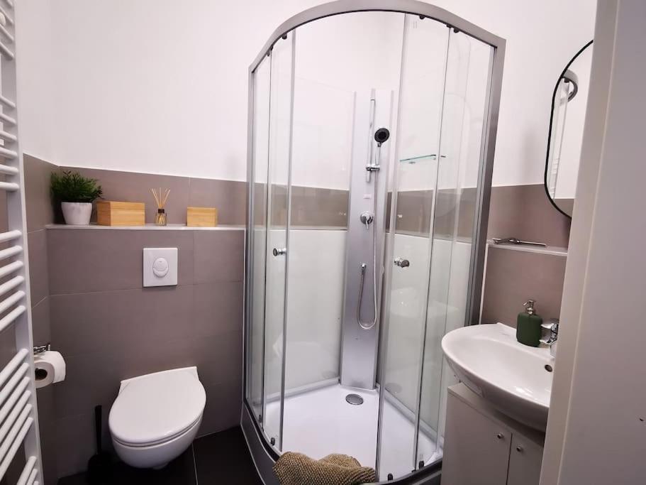 Appartamento Sc 07 By Rockchair L Superhost Status L 2,5 Bedrooms Boxspringbeds Balcony Elevator Welcomes You!