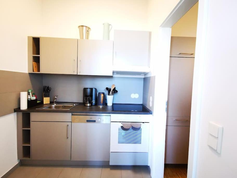 Sc 07 By Rockchair L Superhost Status L 2,5 Bedrooms Boxspringbeds Balcony Elevator Welcomes You! * Berlino